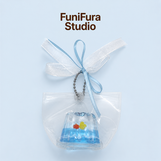 Funifura|〜 夏祭り金魚カヌレ〜スクイーズ 21g 透明スクイーズキーホルダー|ぷるん水感 ぷるぷる ぽよん触感|夏祭りの金魚すくい風|リボン付き・握って癒される・ASMR・ストレス解消・かわいい雑貨