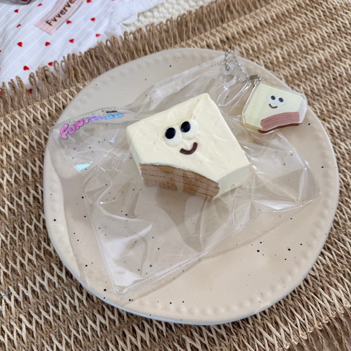 ＜きゅるりんシリーズ＞ スイーツスクイーズ Blind Box｜濃厚なクリーム感 全6種＋シークレット1種 ころんと可愛い表情スイーツ