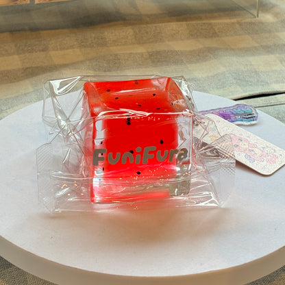 ＜アイスクリアキューブシリーズ＞フニフラ人気No.1 透明水感キューブスクイーズ ｜120g 氷みたいな透けツヤ×きらめき