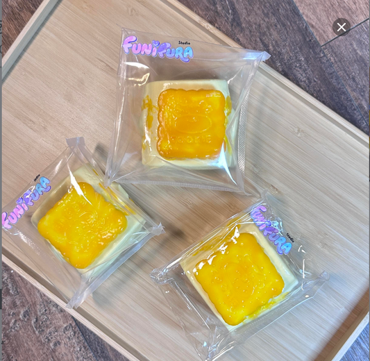 180g うしさんクッキー×焼きマシュマロスクイーズ｜こんがり焼けたマシュマロのとろ感＆クッキーの可愛さを手作りで再現｜クリーム感｜5%確率で【限定版】ソフトクリーム感が当たる