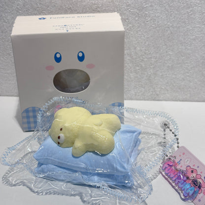 「とろとろ感アップ × 新カラー登場」 ねむねむくまちゃん　スクイーズ ダブルクッションデザイン ふわふわ抱き枕 やわらか触感 癒し系 スクイーズおもちゃ ストレス解消