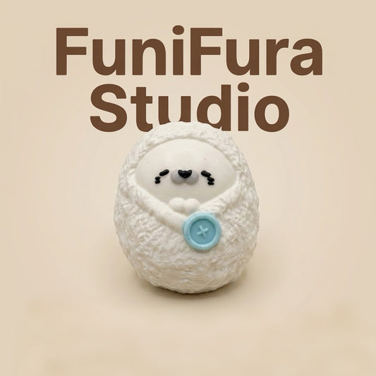 Funifura Studio くるまれアザラシの赤ちゃん ソフトクリーム感スクイーズ ふんわりブランケットデザイン やわらか触感 癒し系スクイーズおもちゃ ストレス解消