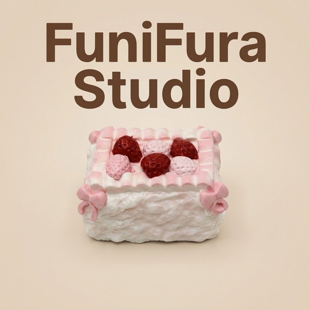 Funifura｜180gふわとろ濃厚ソフトクリーム感いちごデコレーションケーキスクイーズ｜なめらかクリーム触感・しっとり軽やか・リボン付き可愛い苺ケーキ・癒し系ストレス解消トイ