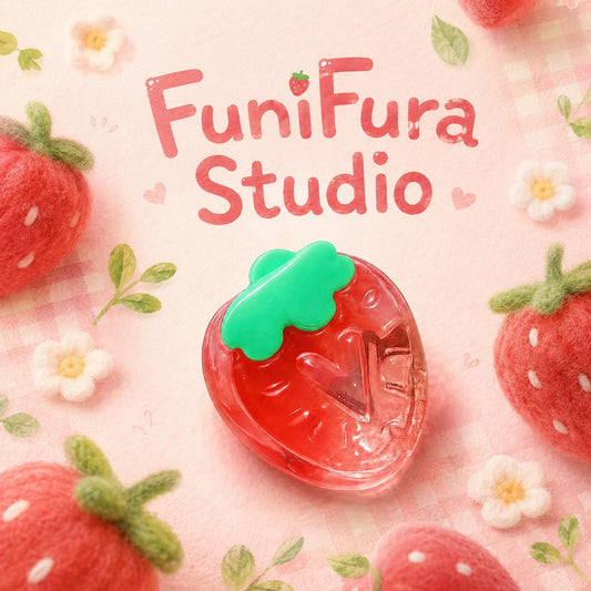 Funifura｜ もちとろスクイーズ ～いちごグミ～ 苺グミスクイーズ　水感　 14g 透明スクイーズキーホルダー｜ぷるん ぷるぷる ぷにぷに水感｜低反発 もちもち触感｜苺の形をしたグミ風スクイーズ｜握って癒される・ストレス解消・ASMR・かわいい雑貨・キーホルダー