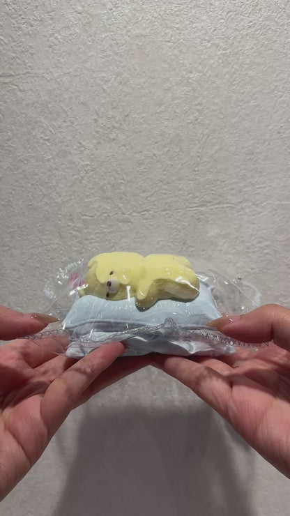 「とろとろ感アップ × 新カラー登場」 ねむねむくまちゃん　スクイーズ ダブルクッションデザイン ふわふわ抱き枕 やわらか触感 癒し系 スクイーズおもちゃ ストレス解消
